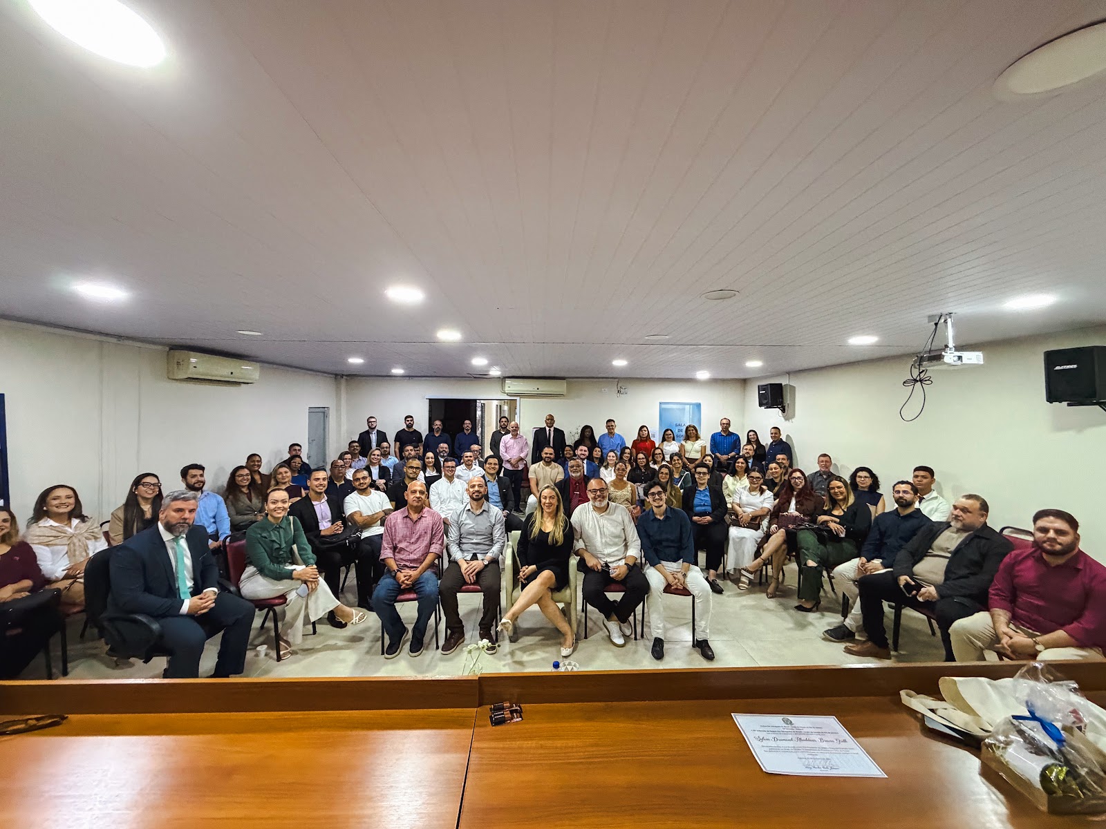 Advogadas e advogados reunidos no auditório da OAB Itaboraí durante o Grupo de Estudos com a Dra. Sylvia Drumond